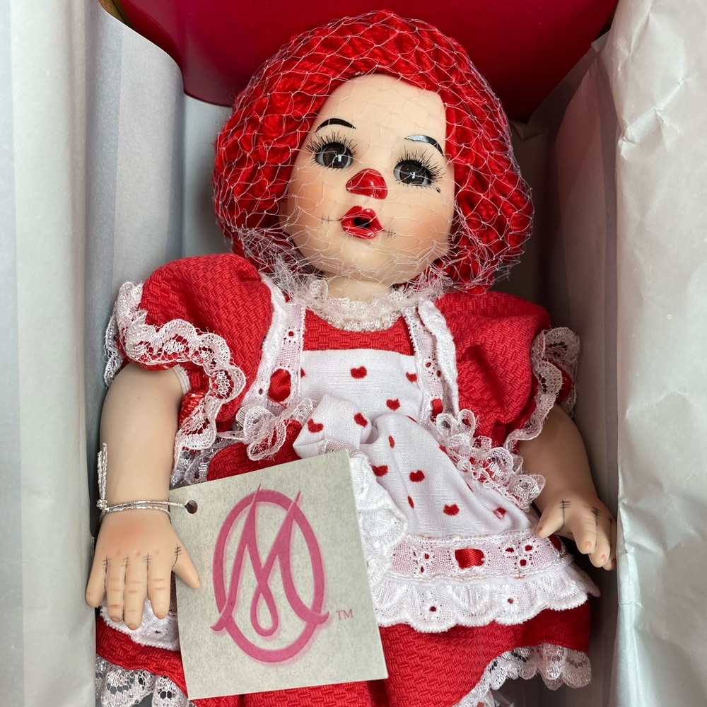 Marie Osmond’s Bear Hugs & Kissy Tiny Tots Doll